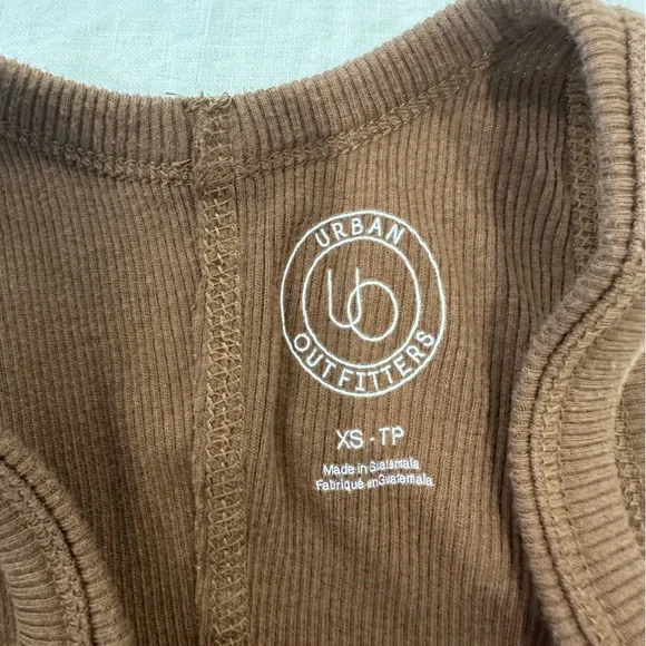 Urban Outfitters Tank - Picture 4 of 4